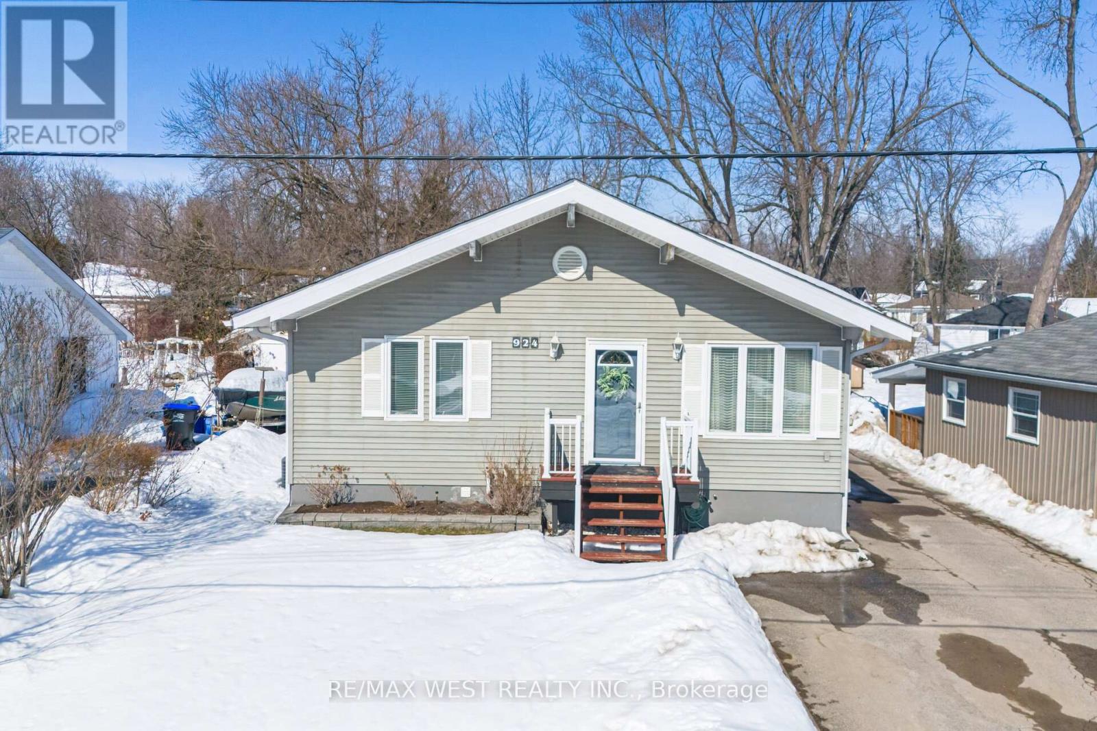 924 VICROL DRIVE, innisfil (alcona), Ontario