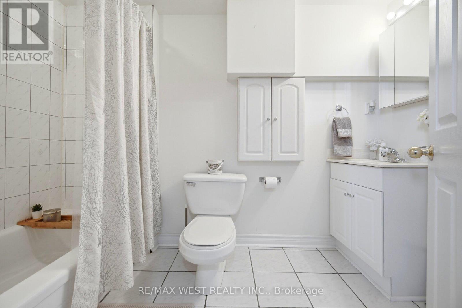 924 Vicrol Drive, Innisfil, Ontario  L9S 1V4 - Photo 24 - N12857932