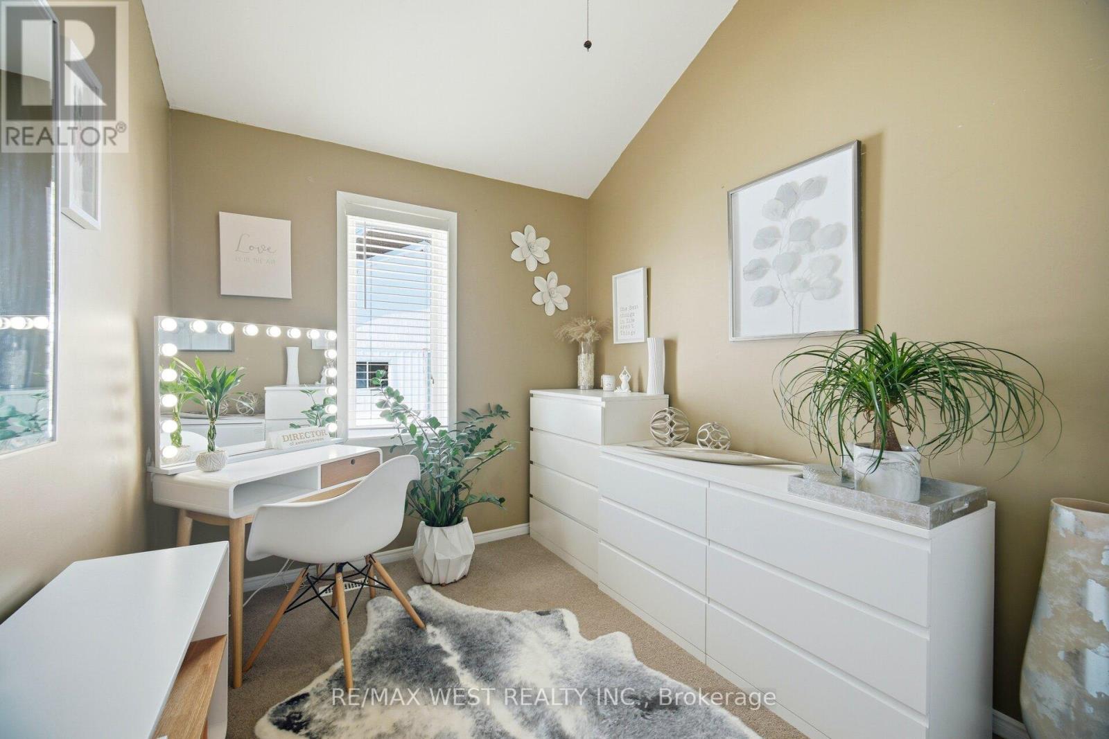 924 Vicrol Drive, Innisfil, Ontario  L9S 1V4 - Photo 18 - N12857932