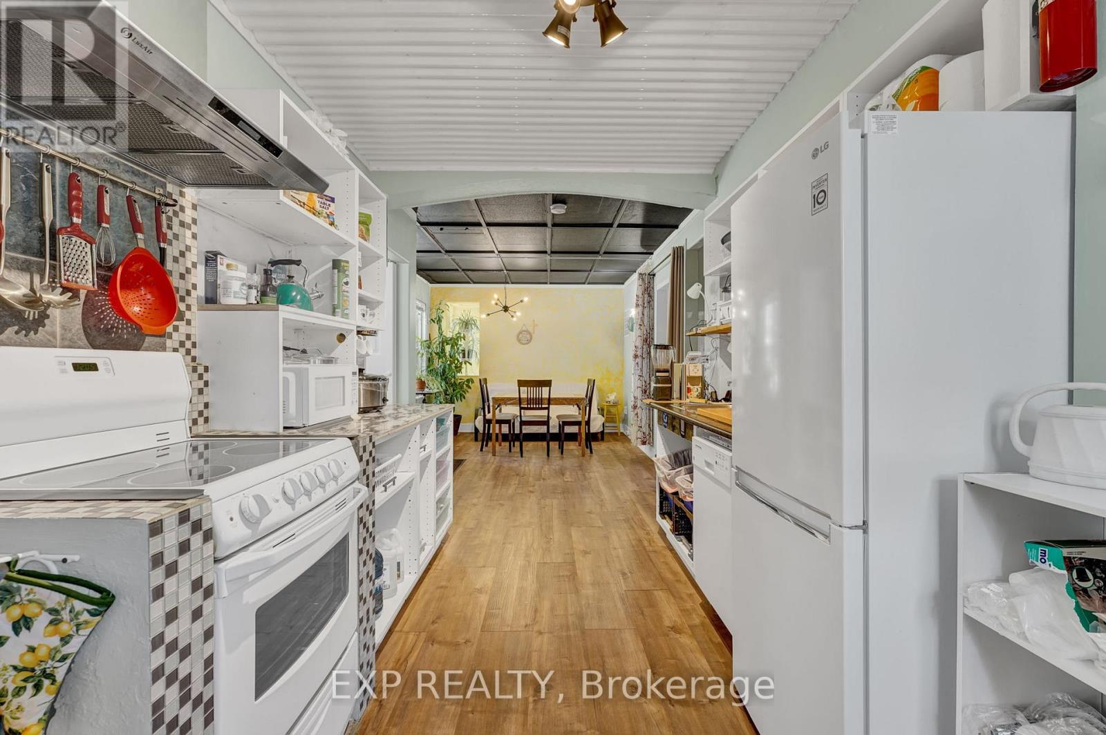 82 Kehl Street, Kitchener, Ontario  N2M 3T9 - Photo 12 - X12772304