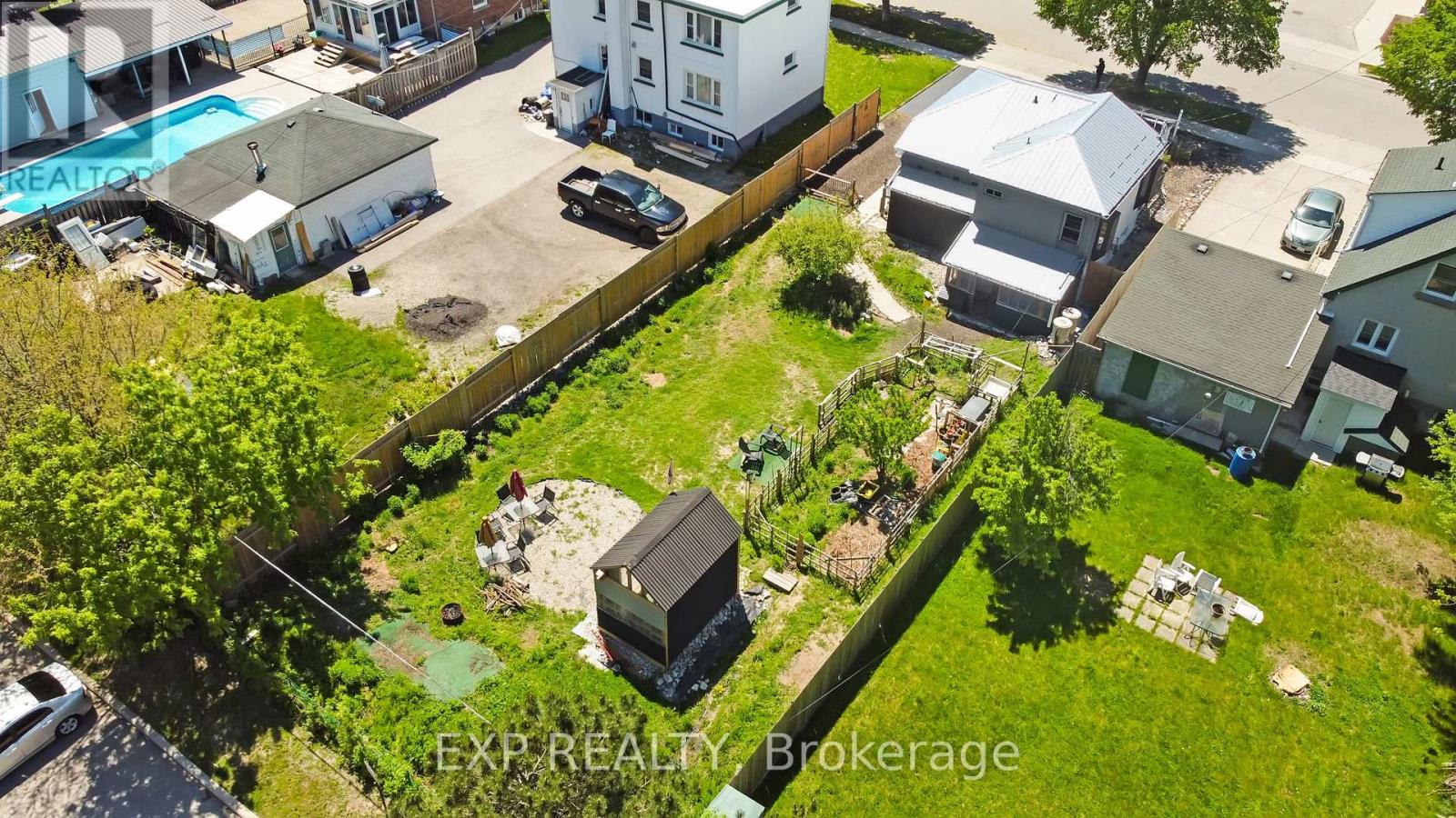 82 Kehl Street, Kitchener, Ontario  N2M 3T9 - Photo 34 - X12772304