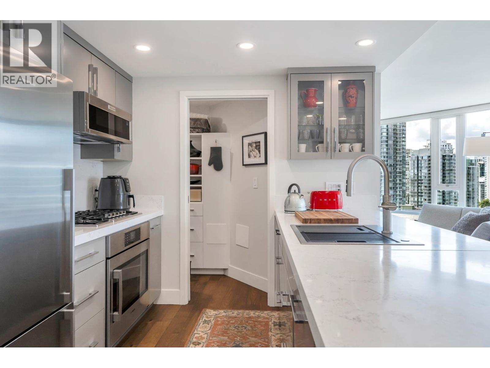 2007 918 Cooperage Way, Vancouver, British Columbia  V6B 0A7 - Photo 4 - R3097217