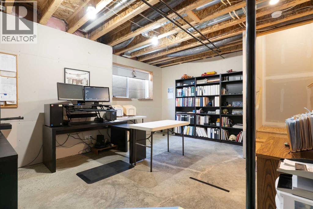 1403 Jumping Pound Common, Cochrane, Alberta  T4C 2L1 - Photo 24 - A2285401