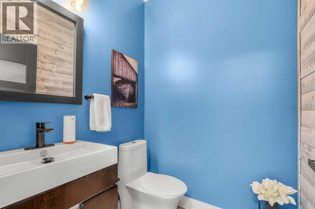 745 Fairways Green Nw, Airdrie, Alberta  T4B 3E6 - Photo 18 - A2291431