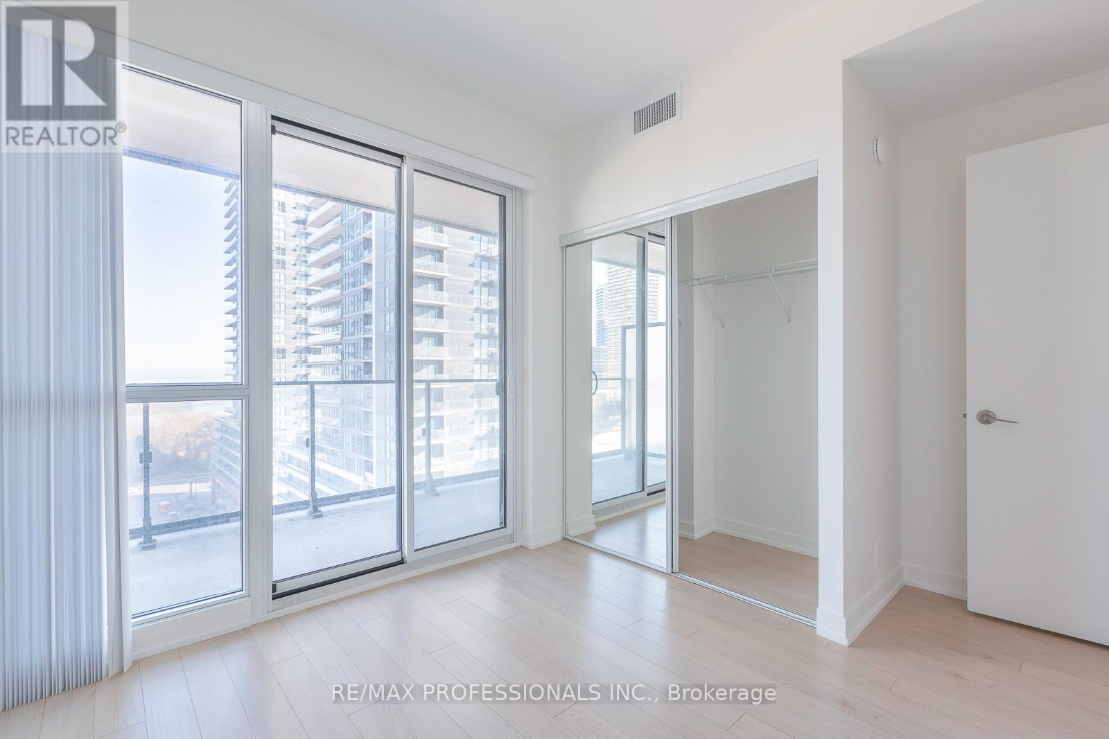 1110 - 10 Park Lawn Road, Toronto, Ontario  M8V 0H9 - Photo 12 - W12857982