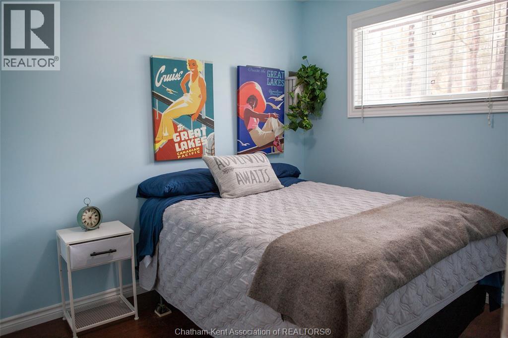 Photo 12 of 31 for 7675 Riverside Drive