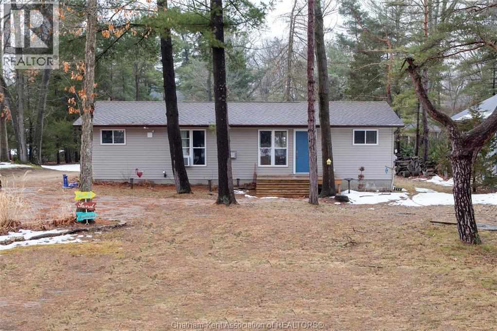 Photo 26 of 31 for 7675 Riverside Drive