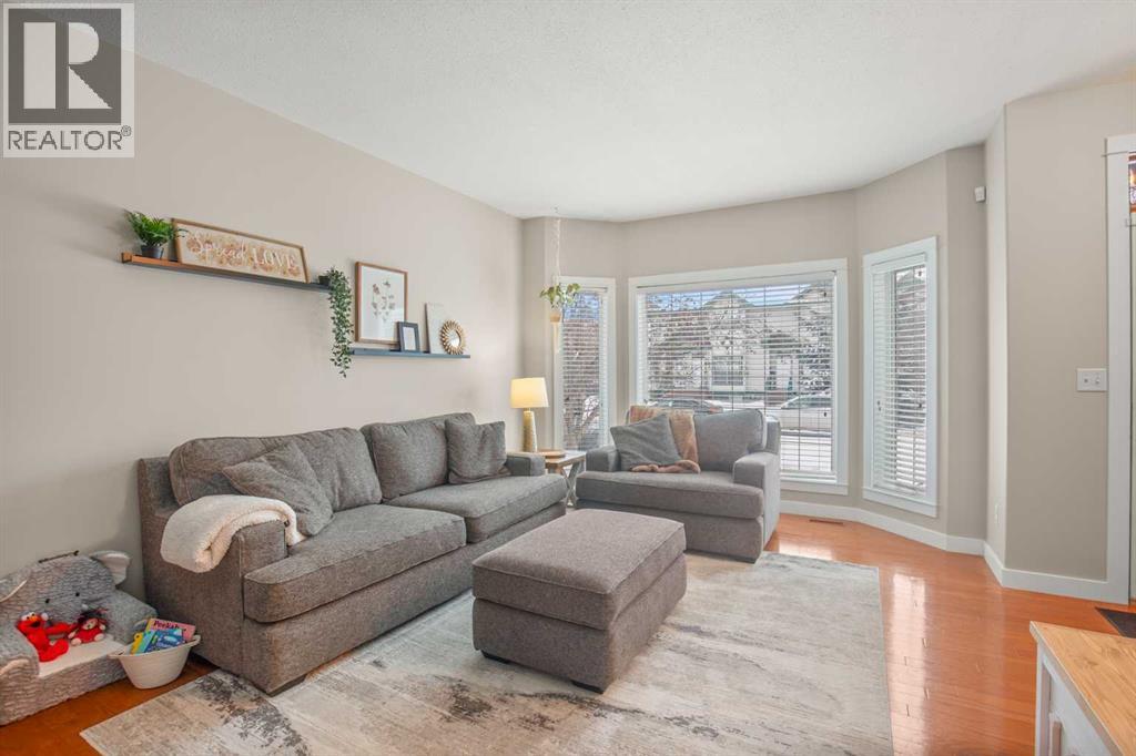 71 Abel Close, Red Deer, Alberta  T4R 2Y2 - Photo 3 - A2290891