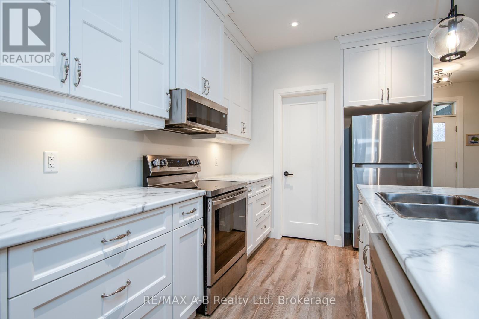 149 Ridgewood Crescent, St. Marys, Ontario  N4X 0B8 - Photo 22 - X12857192