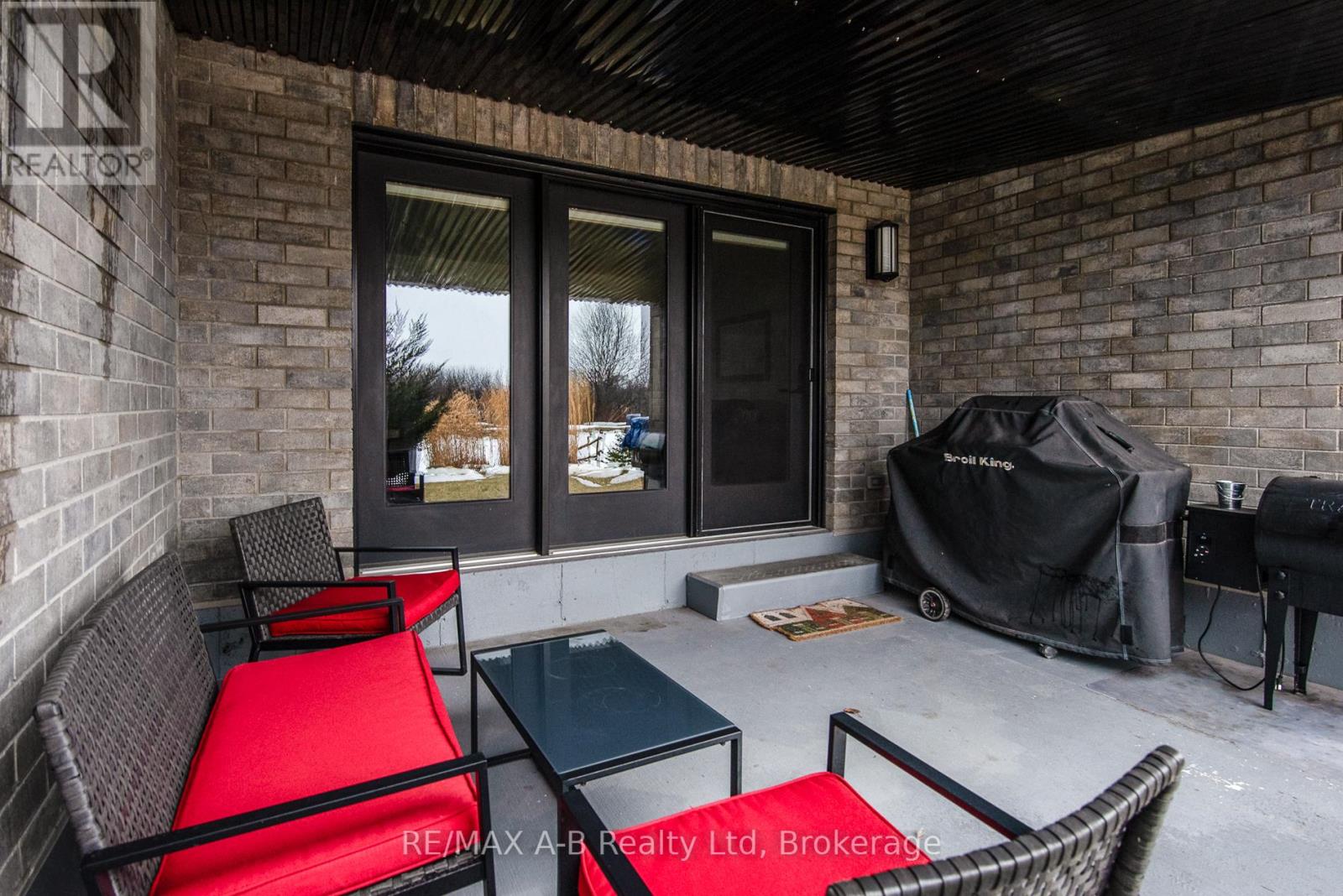 149 Ridgewood Crescent, St. Marys, Ontario  N4X 0B8 - Photo 6 - X12857192