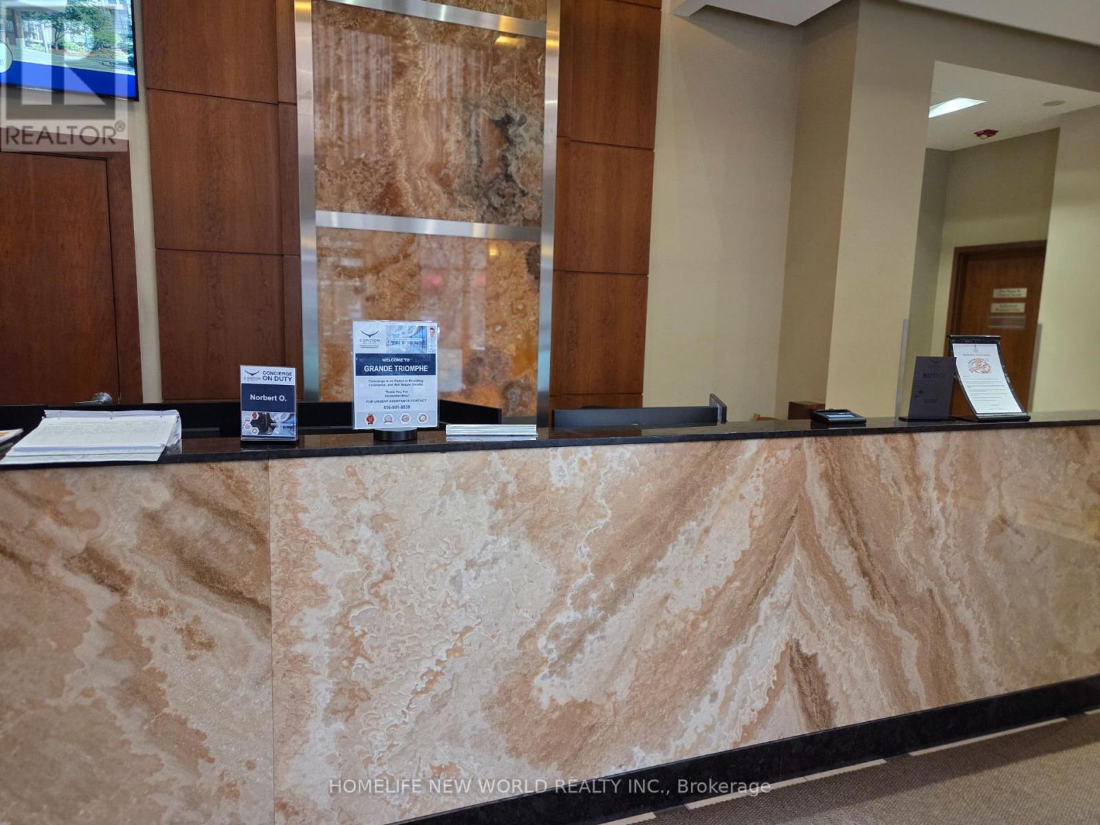 2404 - 10 Northtown Way, Toronto, Ontario  M2N 7L4 - Photo 32 - C12852488