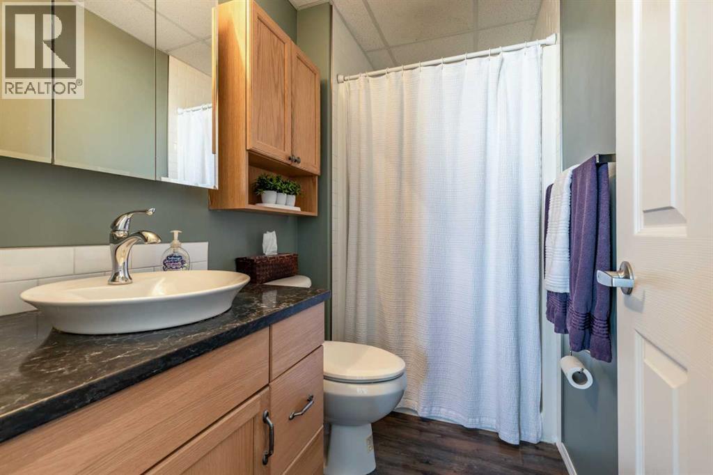 209, 105 Main Street S, Redcliff, Alberta T0J 2P0 - Photo 21 - A2276156