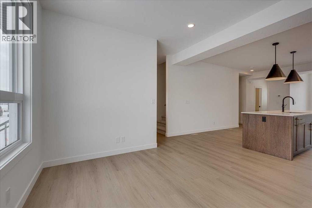 32 Inglis Crescent, Sylvan Lake, Alberta  T4S 0V3 - Photo 7 - A2289569