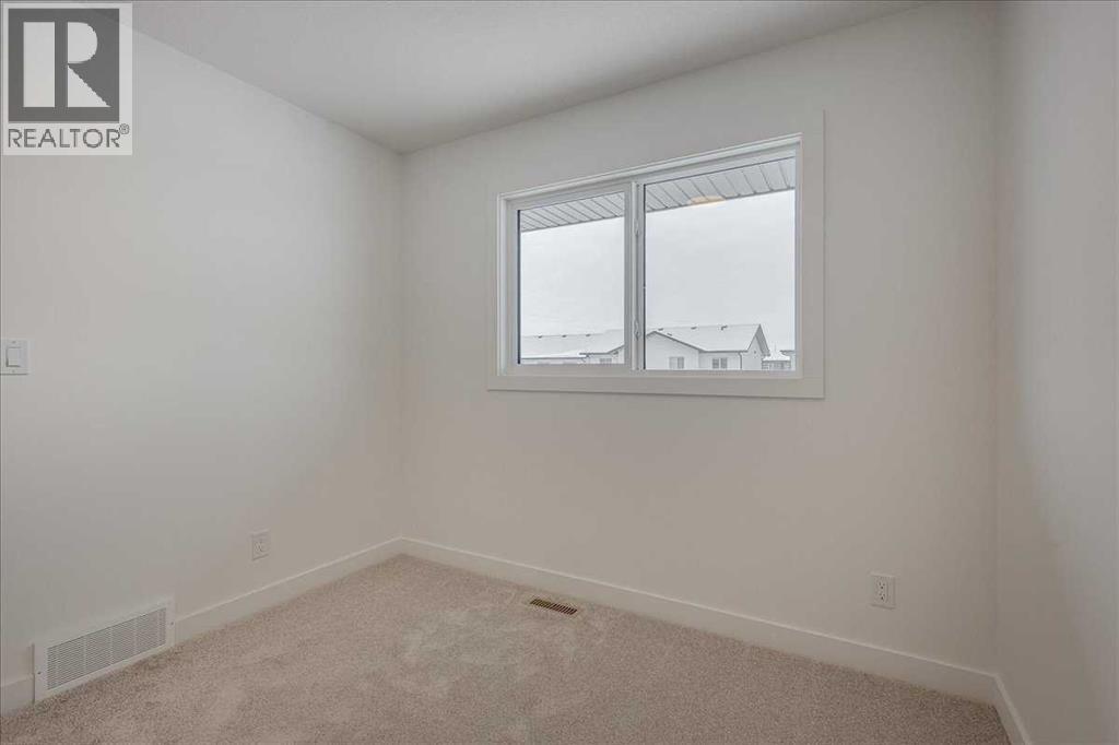 32 Inglis Crescent, Sylvan Lake, Alberta  T4S 0V3 - Photo 29 - A2289569