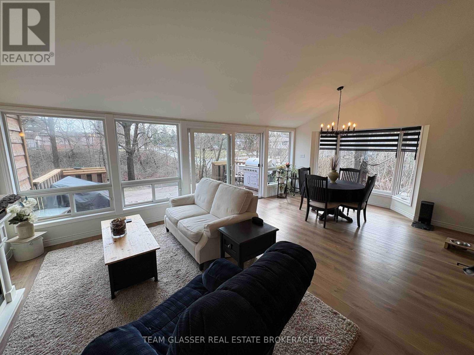 214 North Street, Thames Centre, Ontario  N0L 1G3 - Photo 10 - X12858118