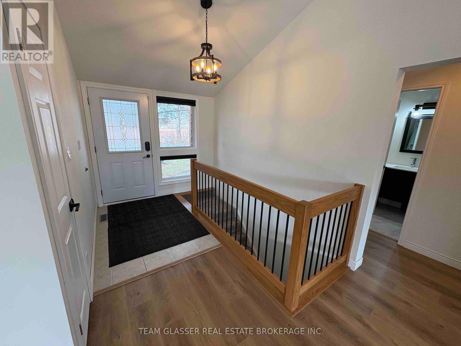 214 North Street, Thames Centre, Ontario  N0L 1G3 - Photo 12 - X12858118