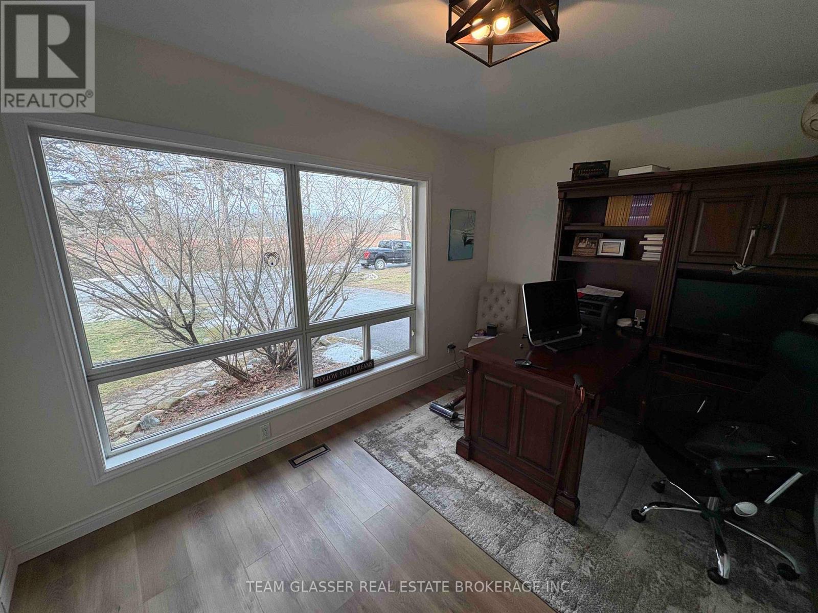 214 North Street, Thames Centre, Ontario  N0L 1G3 - Photo 14 - X12858118