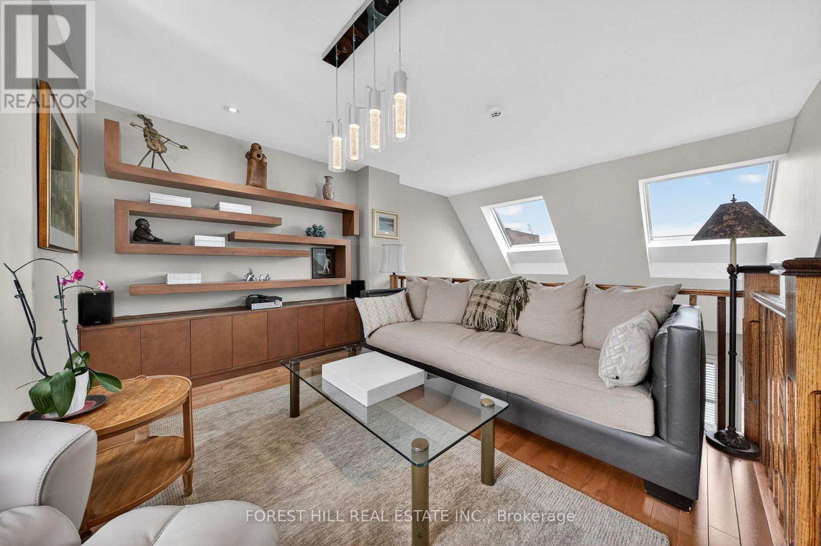 252 Spadina Road, Toronto (Casa Loma), Ontario  M5R 2V1 - Photo 38 - C12835154