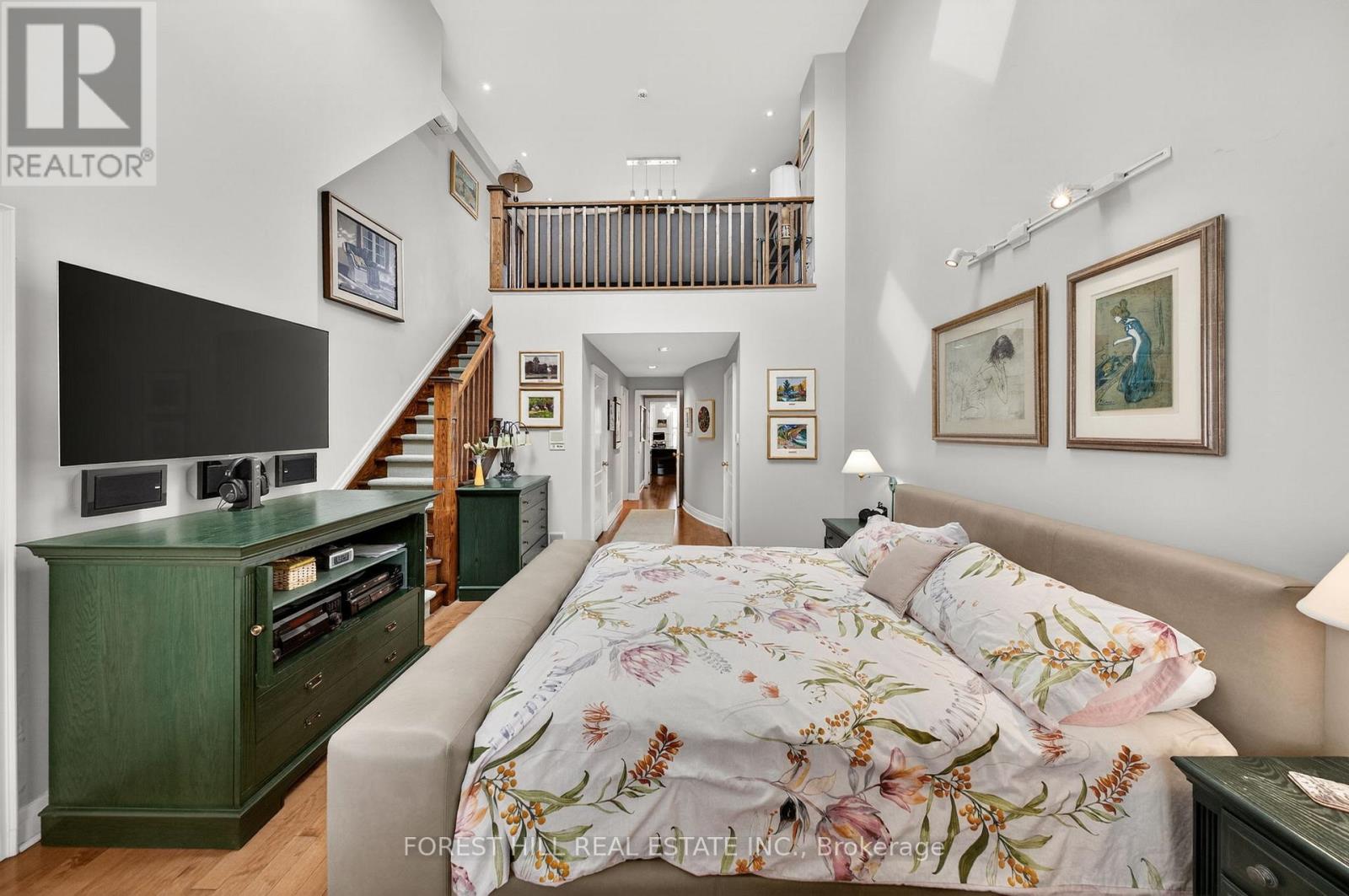 252 Spadina Road, Toronto (Casa Loma), Ontario  M5R 2V1 - Photo 37 - C12835154