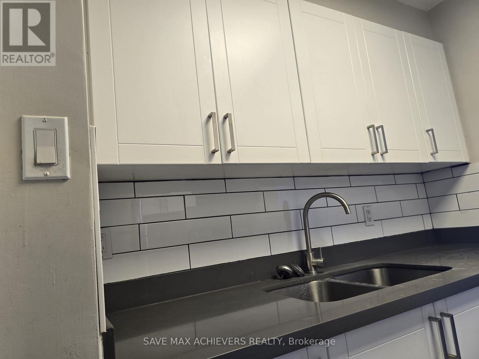 1004 - 1455 Lawrence Avenue W, Toronto, Ontario  M6L 1B1 - Photo 18 - W12857432