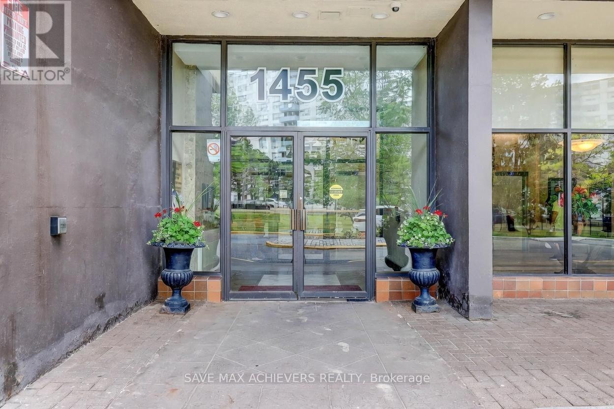 1004 - 1455 Lawrence Avenue W, Toronto, Ontario  M6L 1B1 - Photo 4 - W12857432