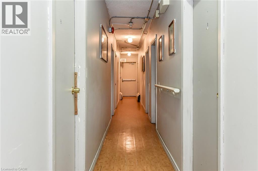 20 Elliott Street, Cambridge, Ontario  N1R 2J2 - Photo 27 - 40807254