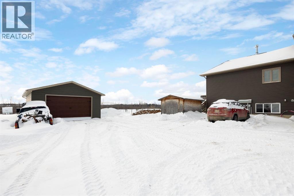 105 Sommer Way, Saprae Creek, Alberta  T9H 5R4 - Photo 4 - A2289808