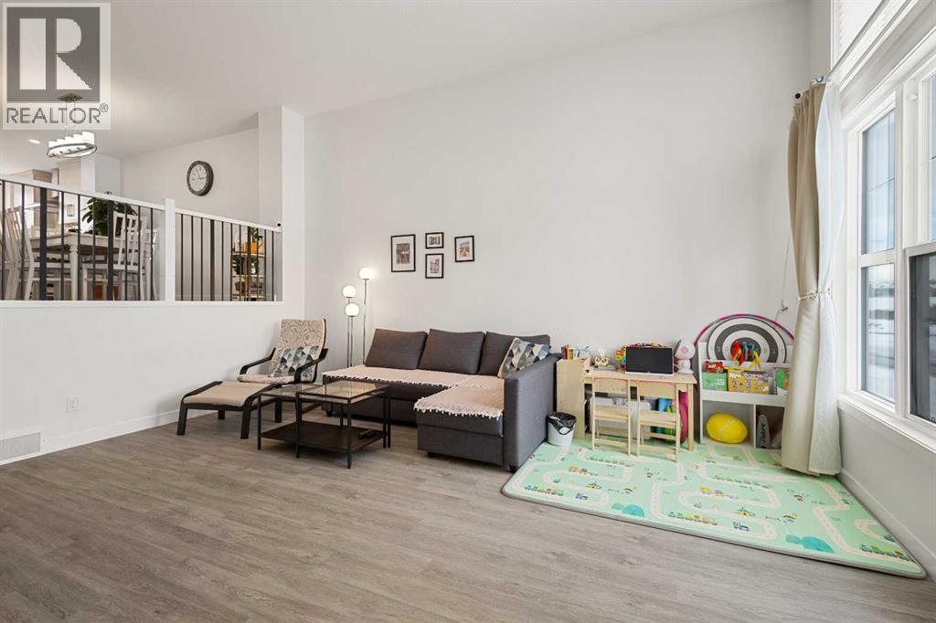 317 Masters Road Se, Calgary, Alberta  T3M 2X3 - Photo 4 - A2275351