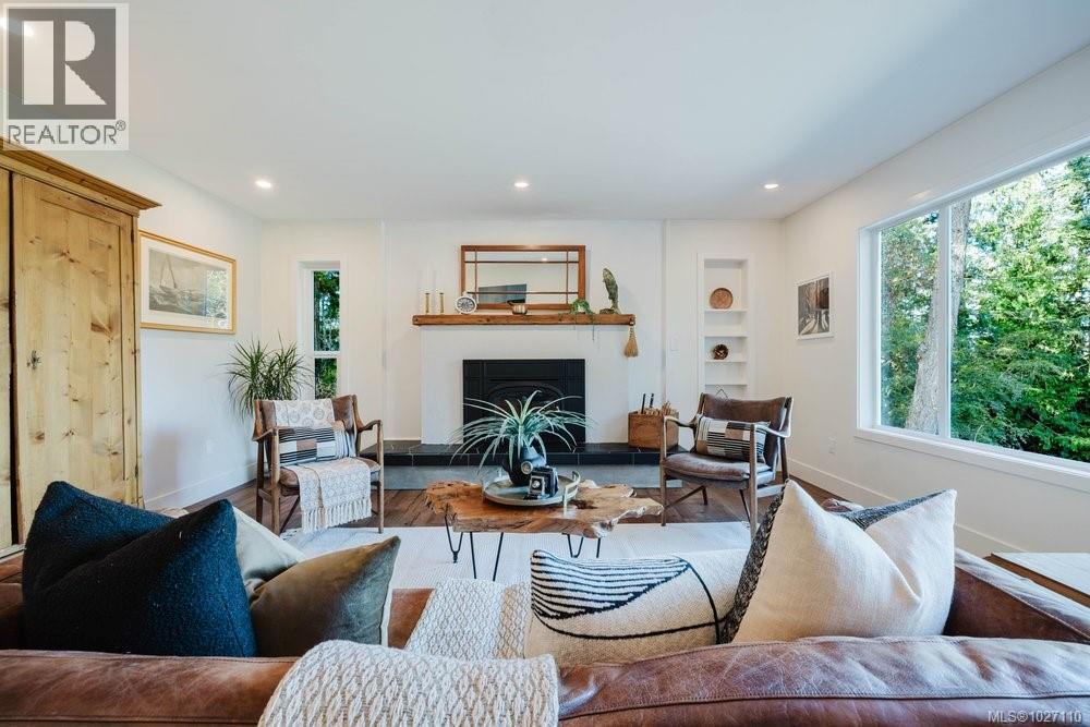 10851 Deep Cove Rd, North Saanich, British Columbia  V8L 5M5 - Photo 18 - 1027110