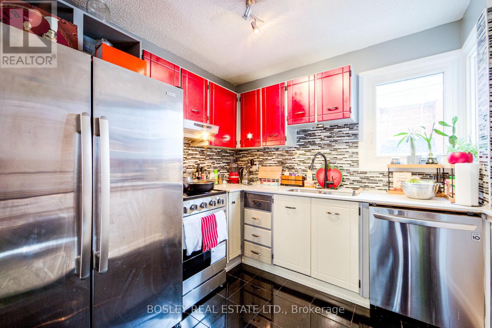 260 Milan Street, Toronto, Ontario  M5A 3Z6 - Photo 12 - C12855674