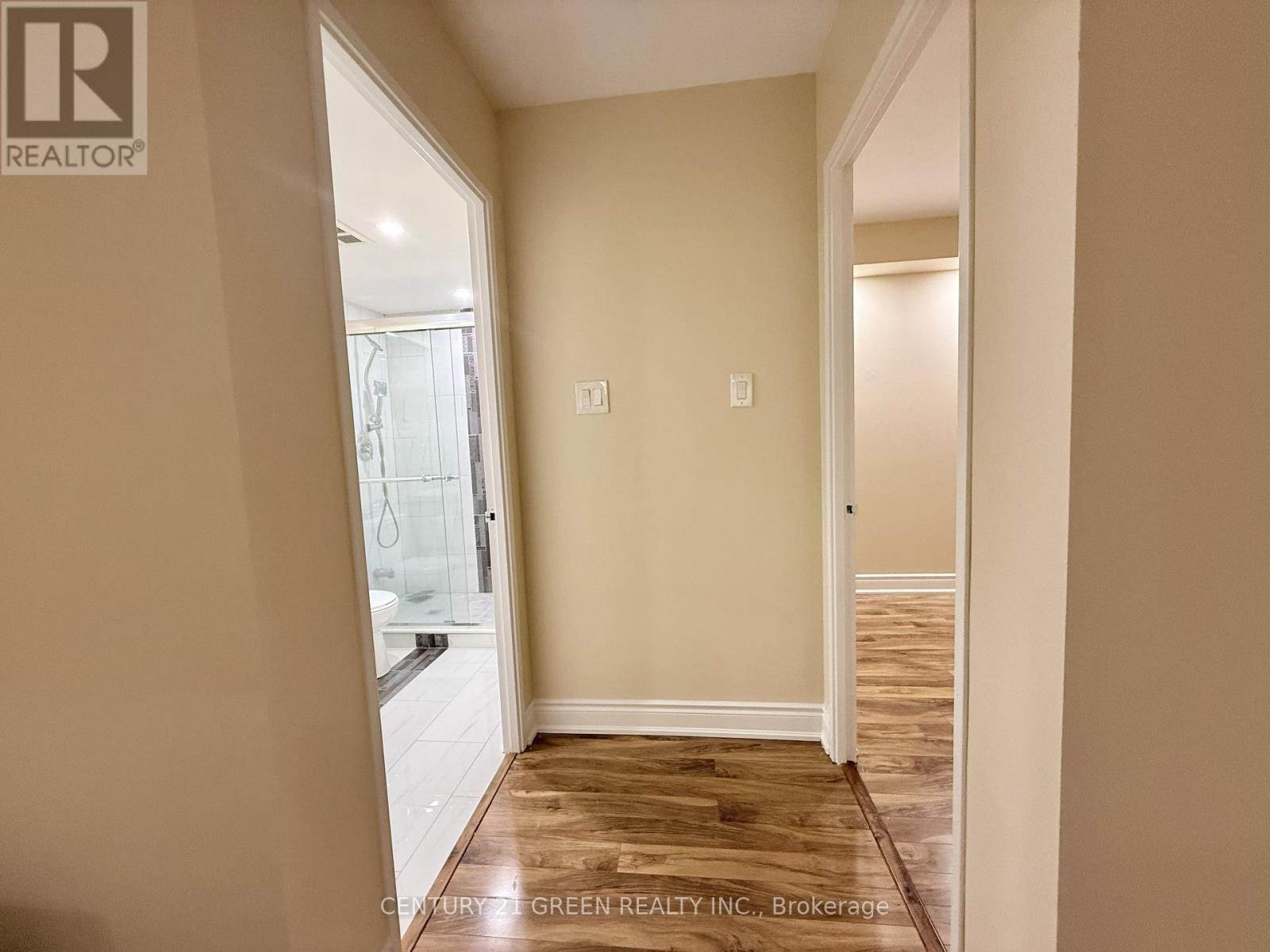 212 - 250 Webb Drive, Mississauga, Ontario  L5B 3Z4 - Photo 14 - W12858056