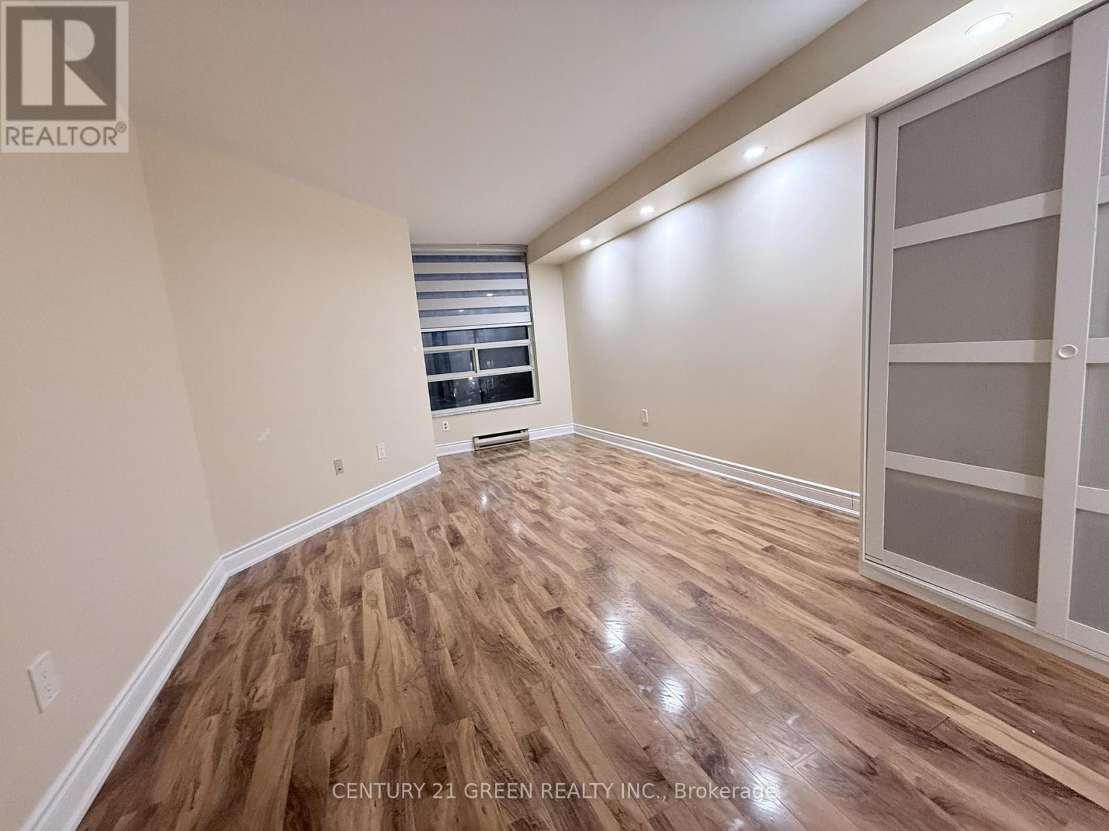 212 - 250 Webb Drive, Mississauga, Ontario  L5B 3Z4 - Photo 22 - W12858056