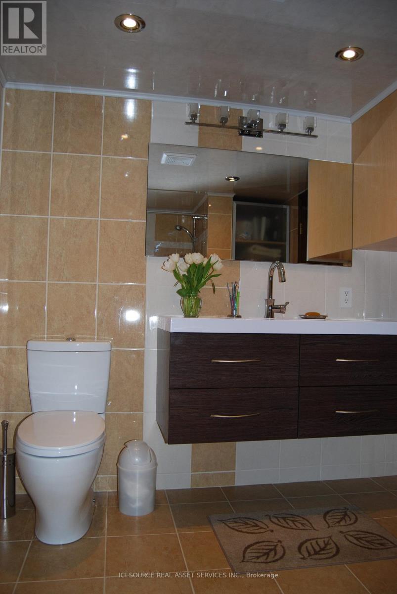 905 - 1270 Maple Crossing Boulevard, Burlington, Ontario  L7S 2J3 - Photo 19 - W12858102