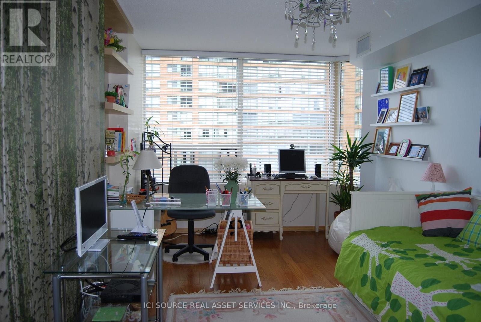 905 - 1270 Maple Crossing Boulevard, Burlington, Ontario  L7S 2J3 - Photo 22 - W12858102