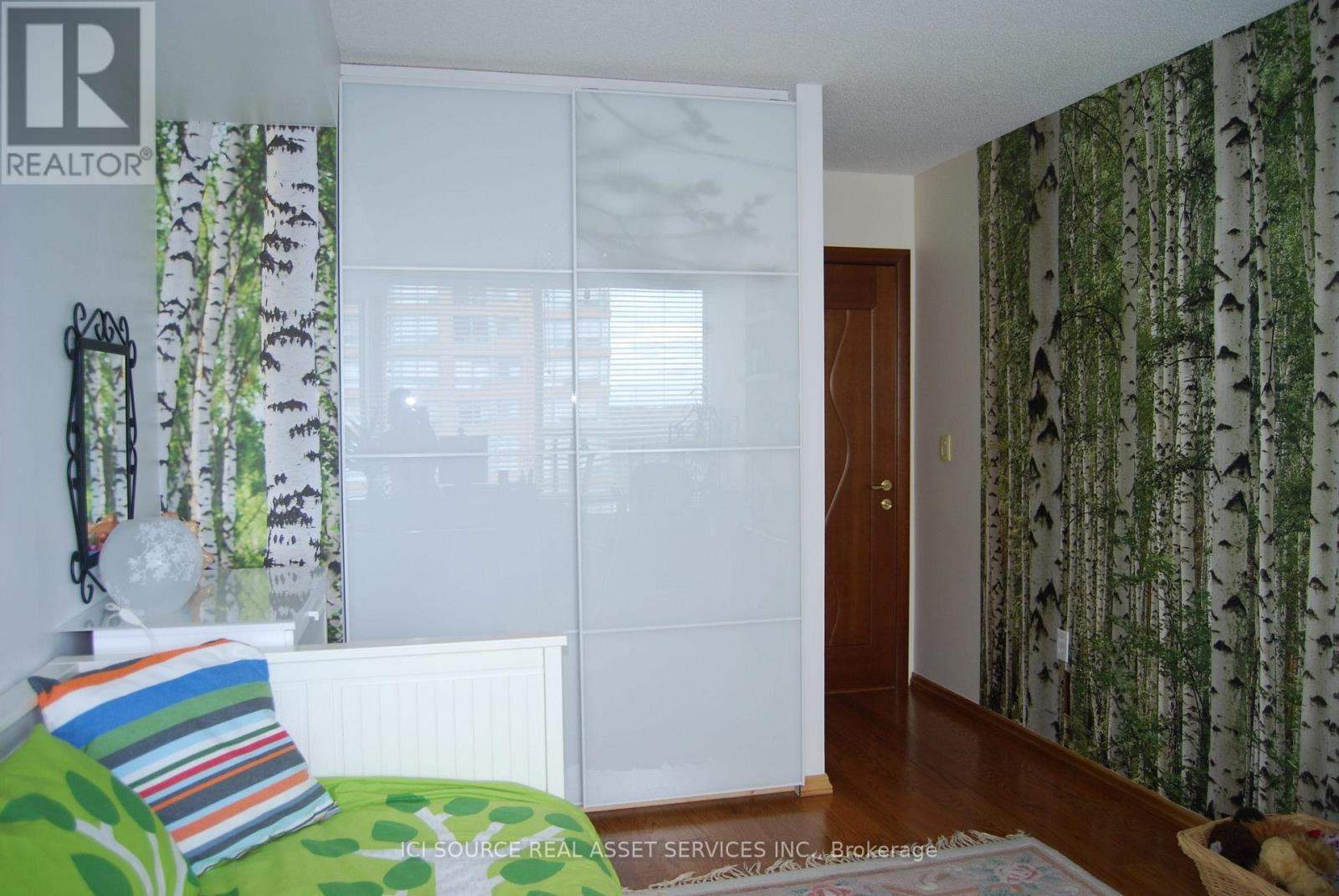 905 - 1270 Maple Crossing Boulevard, Burlington, Ontario  L7S 2J3 - Photo 24 - W12858102