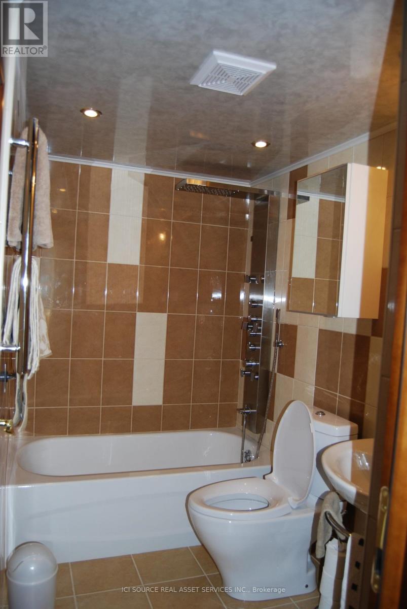 905 - 1270 Maple Crossing Boulevard, Burlington, Ontario  L7S 2J3 - Photo 25 - W12858102