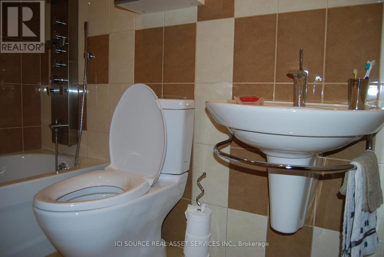 905 - 1270 Maple Crossing Boulevard, Burlington, Ontario  L7S 2J3 - Photo 26 - W12858102