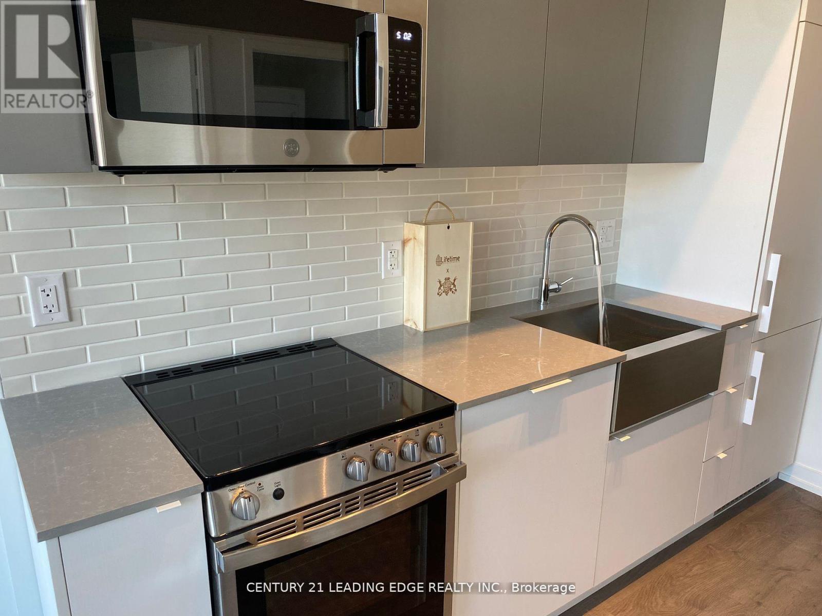 403 - 270 Dufferin Street, Toronto, Ontario  M6K 0H8 - Photo 10 - W12858120