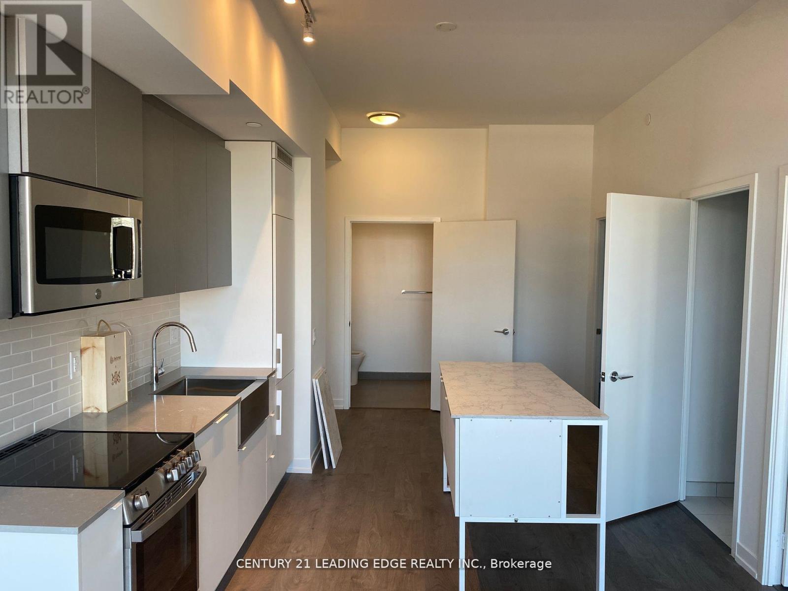 403 - 270 Dufferin Street, Toronto, Ontario  M6K 0H8 - Photo 11 - W12858120