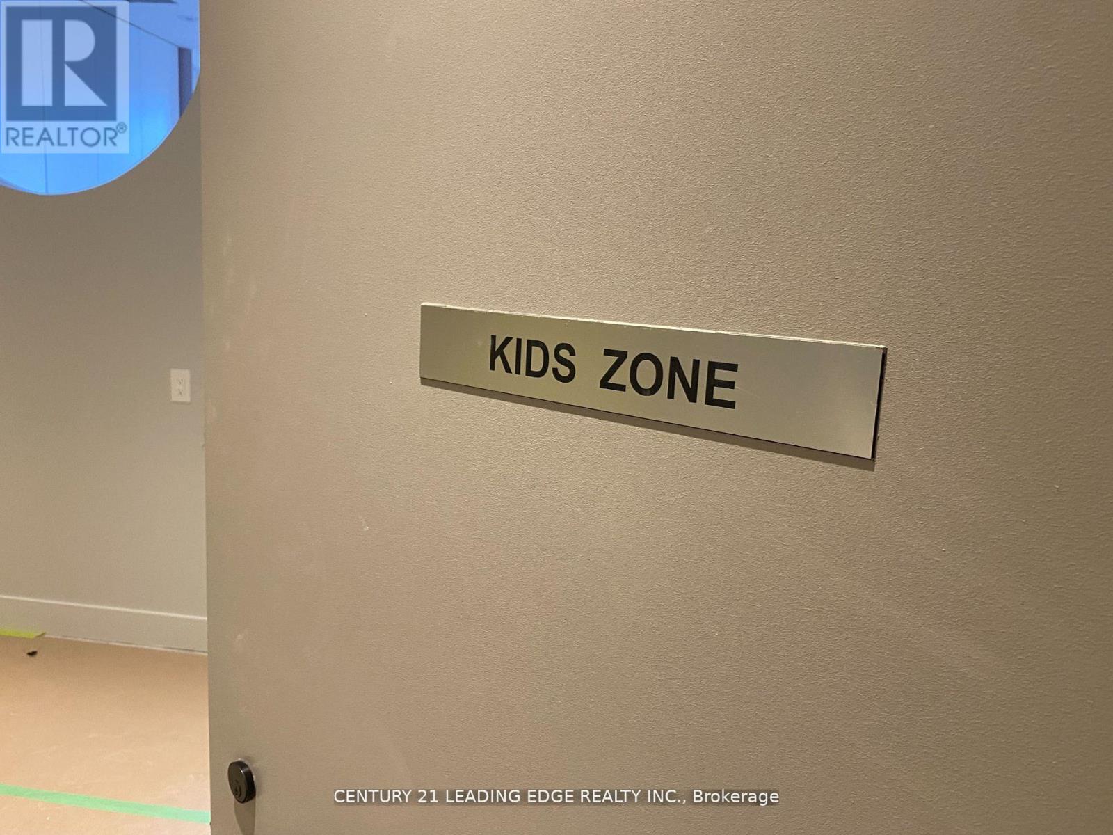 403 - 270 Dufferin Street, Toronto, Ontario  M6K 0H8 - Photo 23 - W12858120