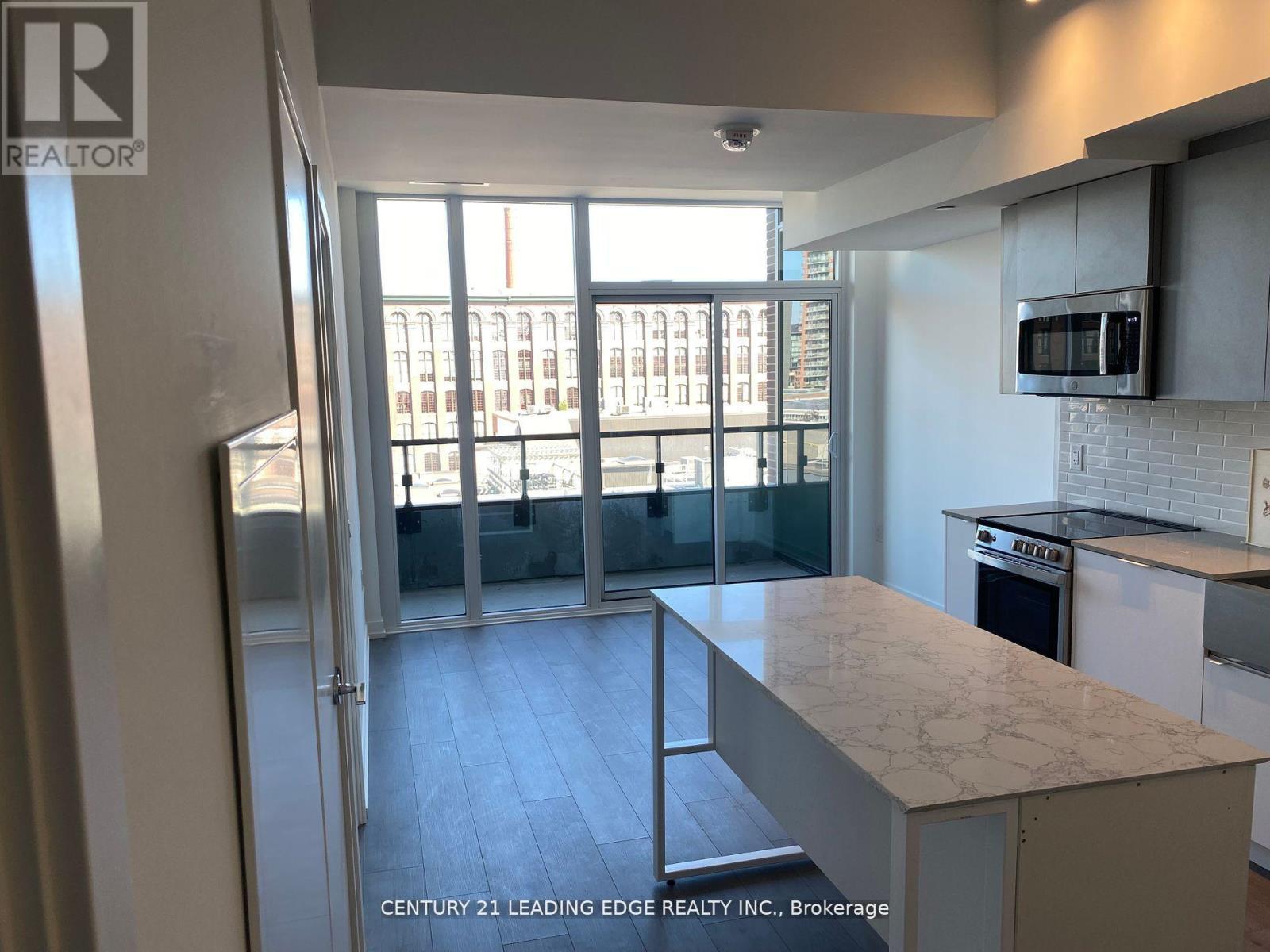 403 - 270 Dufferin Street, Toronto, Ontario  M6K 0H8 - Photo 5 - W12858120