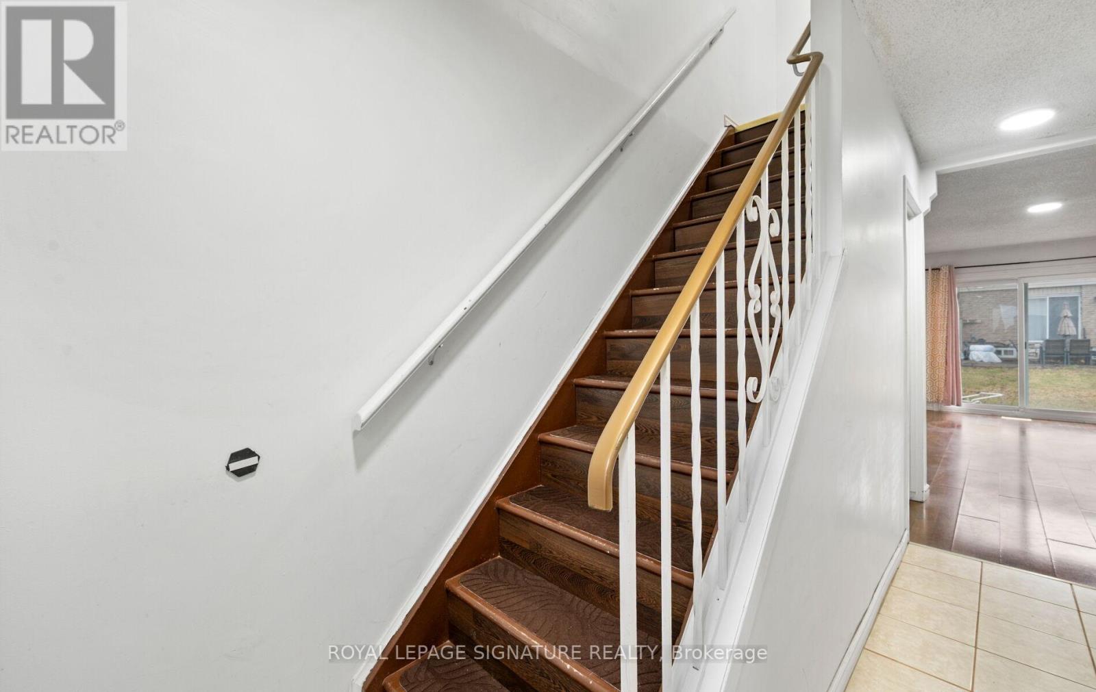 2 - 262 Kenora Avenue, Hamilton, Ontario  L8E 3Y3 - Photo 24 - X12858052