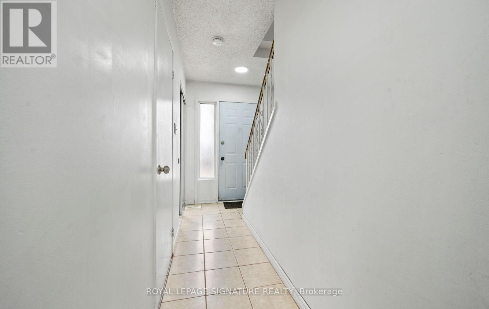 2 - 262 Kenora Avenue, Hamilton, Ontario  L8E 3Y3 - Photo 6 - X12858052