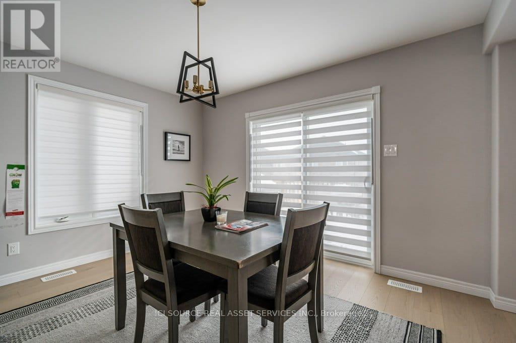 Upper - 505 Clayton Avenue, Peterborough, Ontario  K9K 0H6 - Photo 11 - X12858070