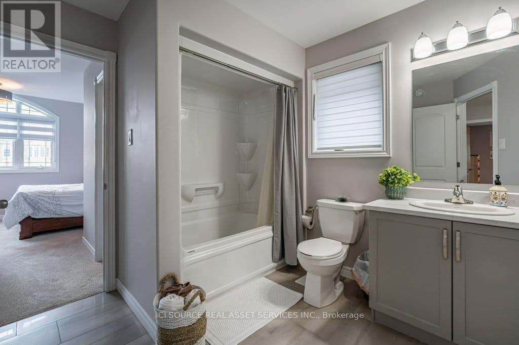 Upper - 505 Clayton Avenue, Peterborough, Ontario  K9K 0H6 - Photo 19 - X12858070