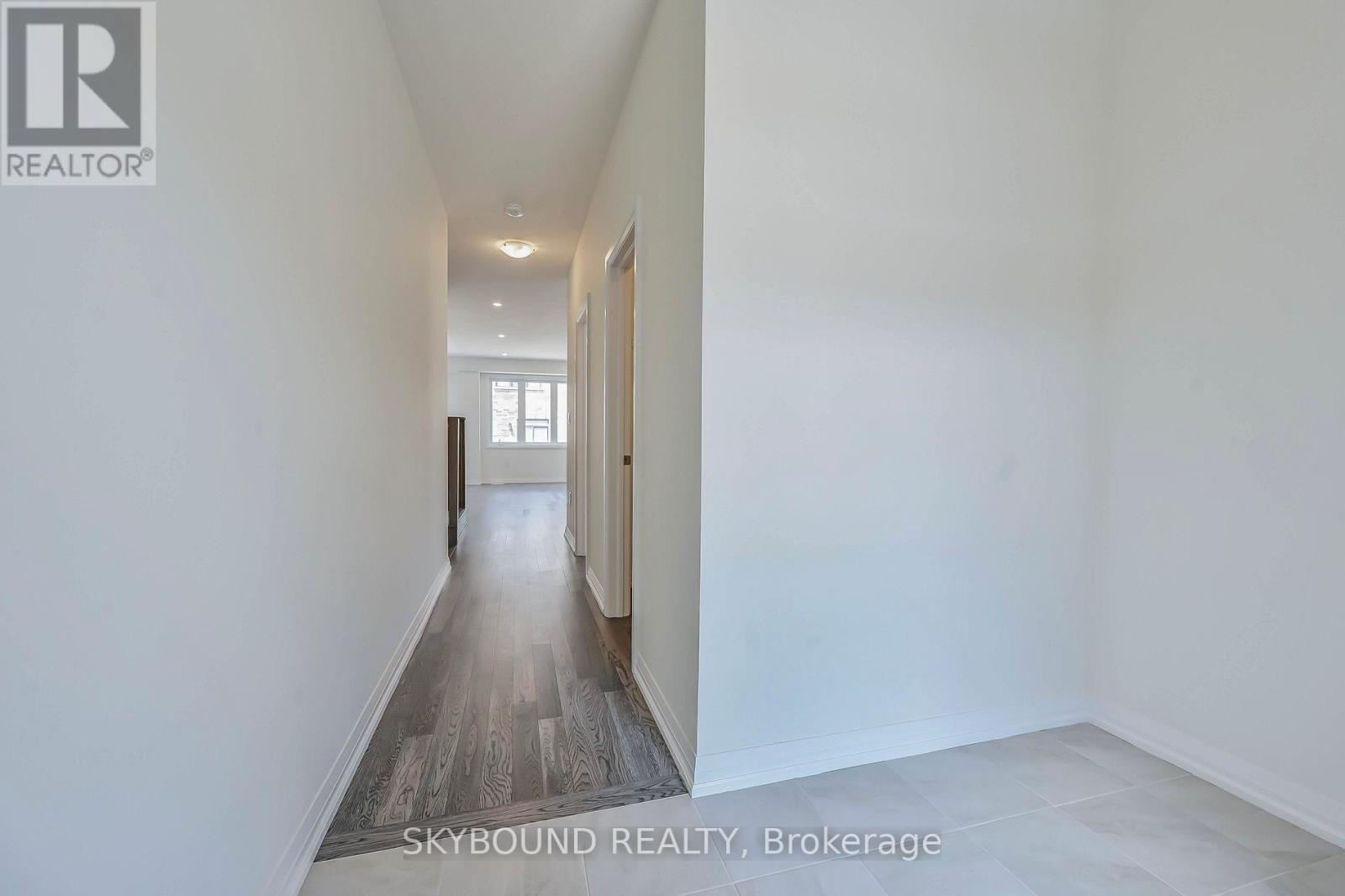 9 Lonsdale Road, Haldimand, Ontario  N3W 0J4 - Photo 5 - X12858076