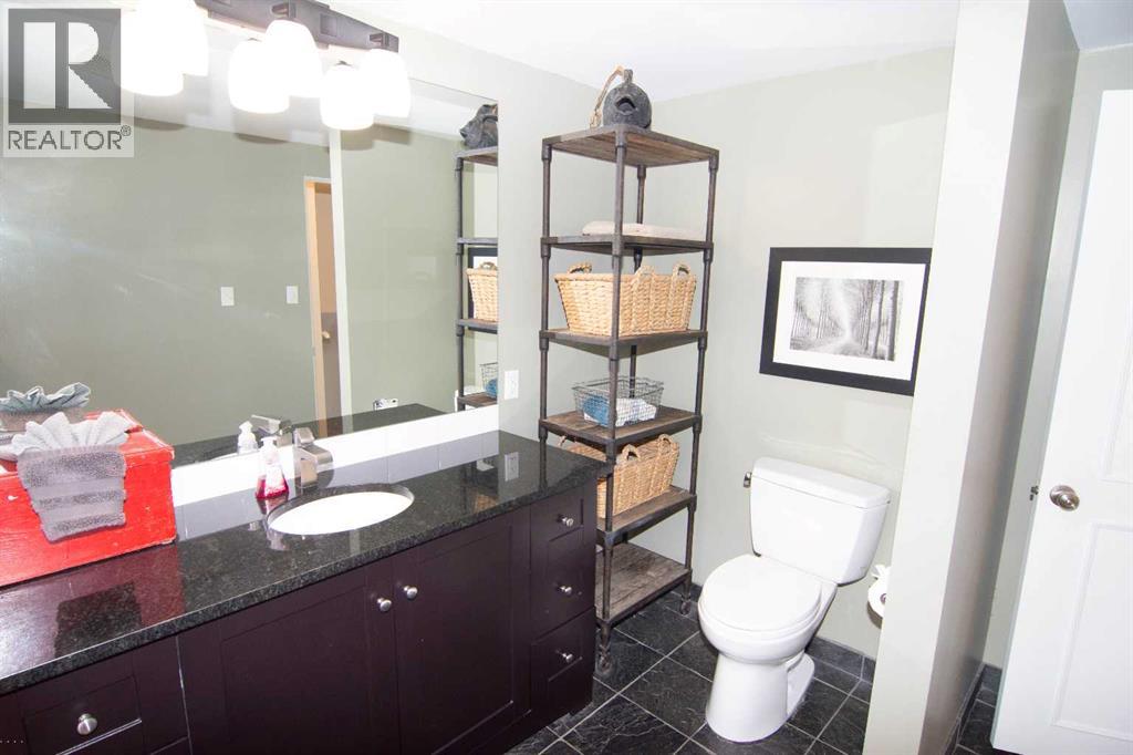 1139 Lake Sylvan Drive Se, Calgary, Alberta  T2J 2P9 - Photo 37 - A2290254