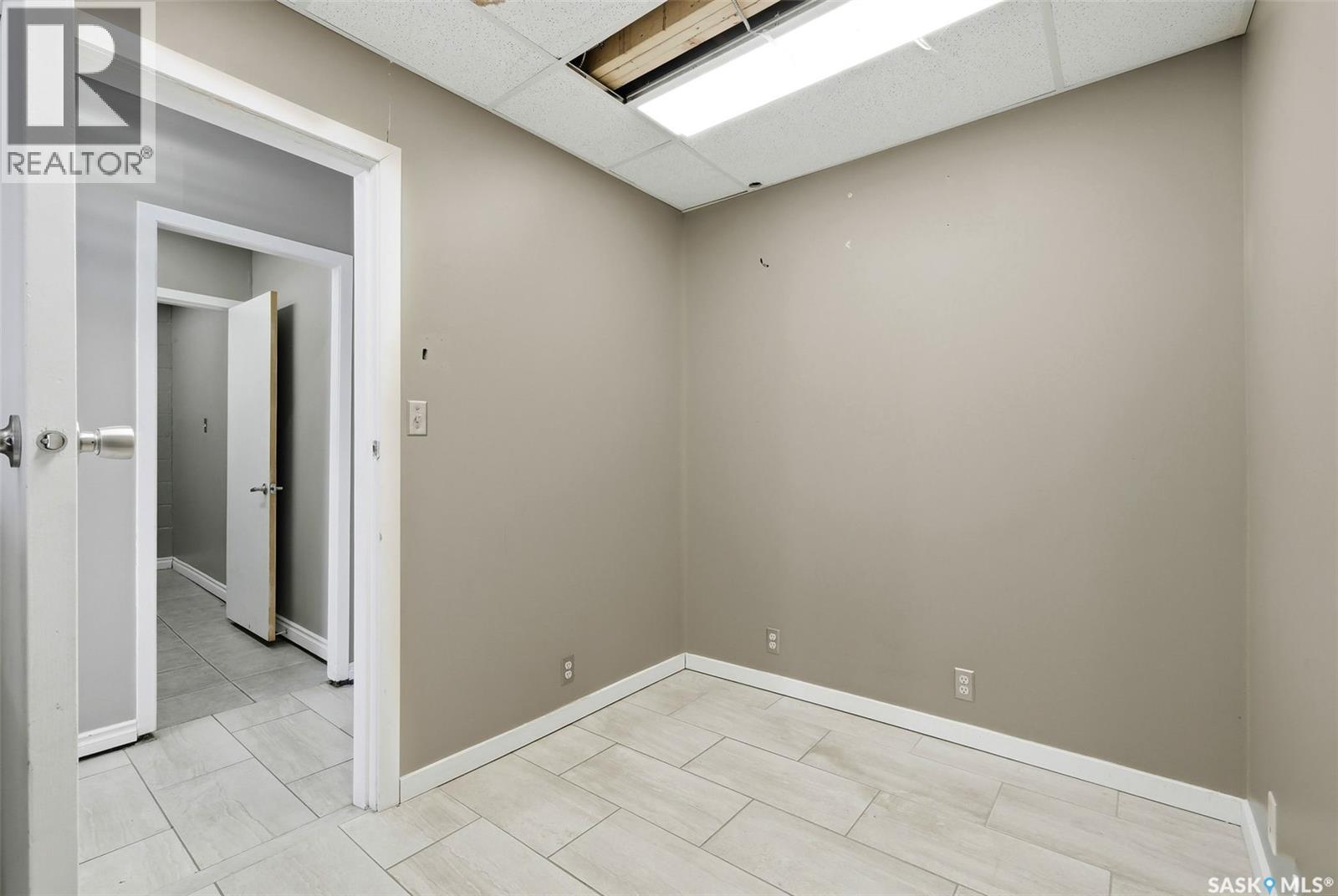 1865 Cameron Street, Regina, Saskatchewan  S4T 2T9 - Photo 10 - SK029675