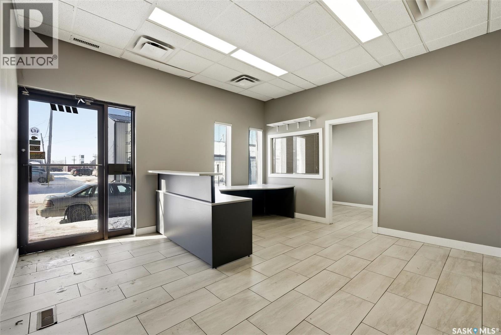 1865 Cameron Street, Regina, Saskatchewan  S4T 2T9 - Photo 4 - SK029675