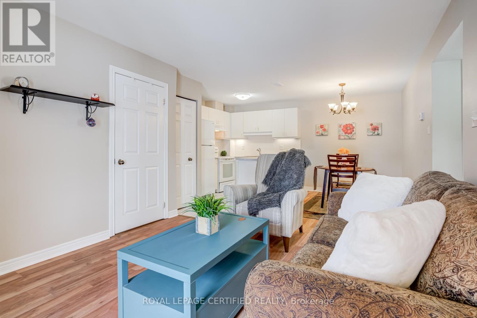 801 - 4140 Foxwood Drive, Burlington, Ontario  L7M 4R4 - Photo 7 - W12852506